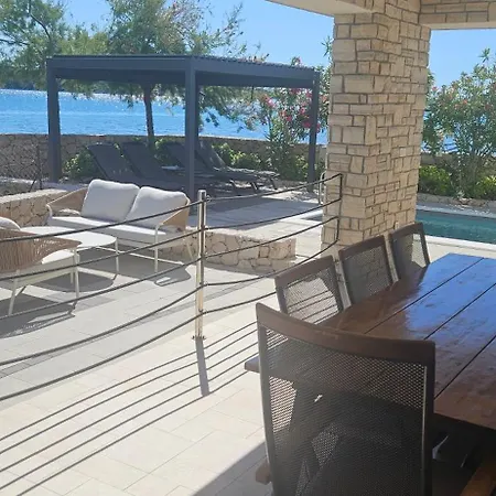 Villa Royal House 1