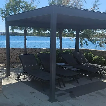 Villa Royal House 1 *