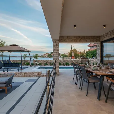 Royal House 1 Βίλα *