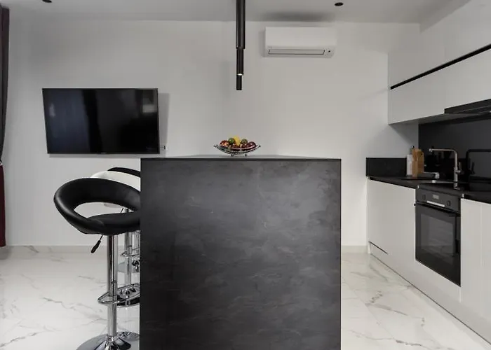 Royal House 1 Pašman